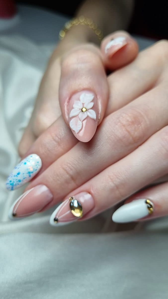 Lucrare nail art 1
