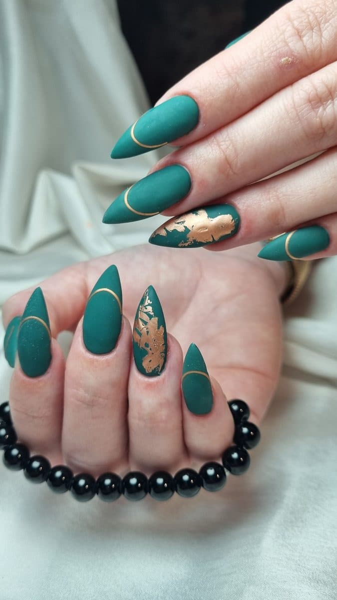 Lucrare nail art 9