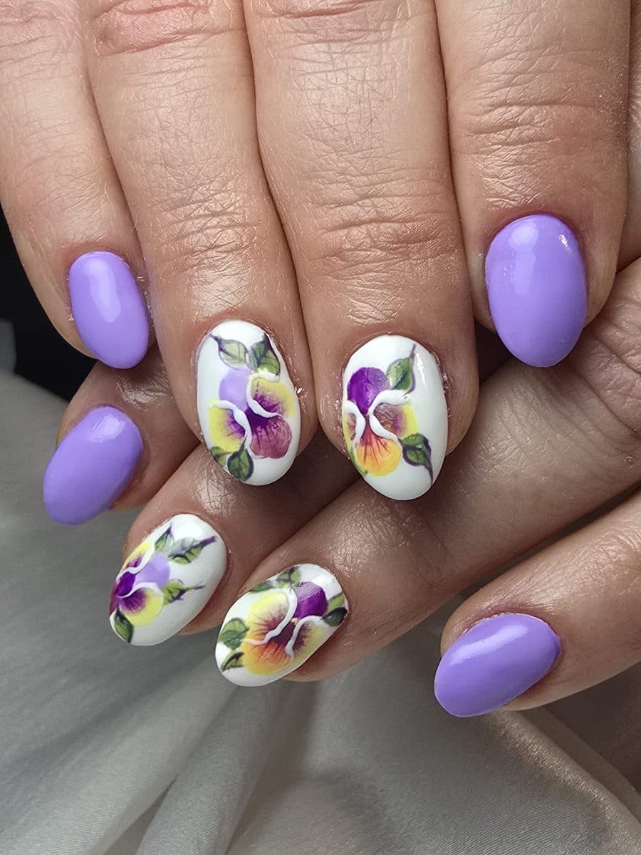 Lucrare nail art 16